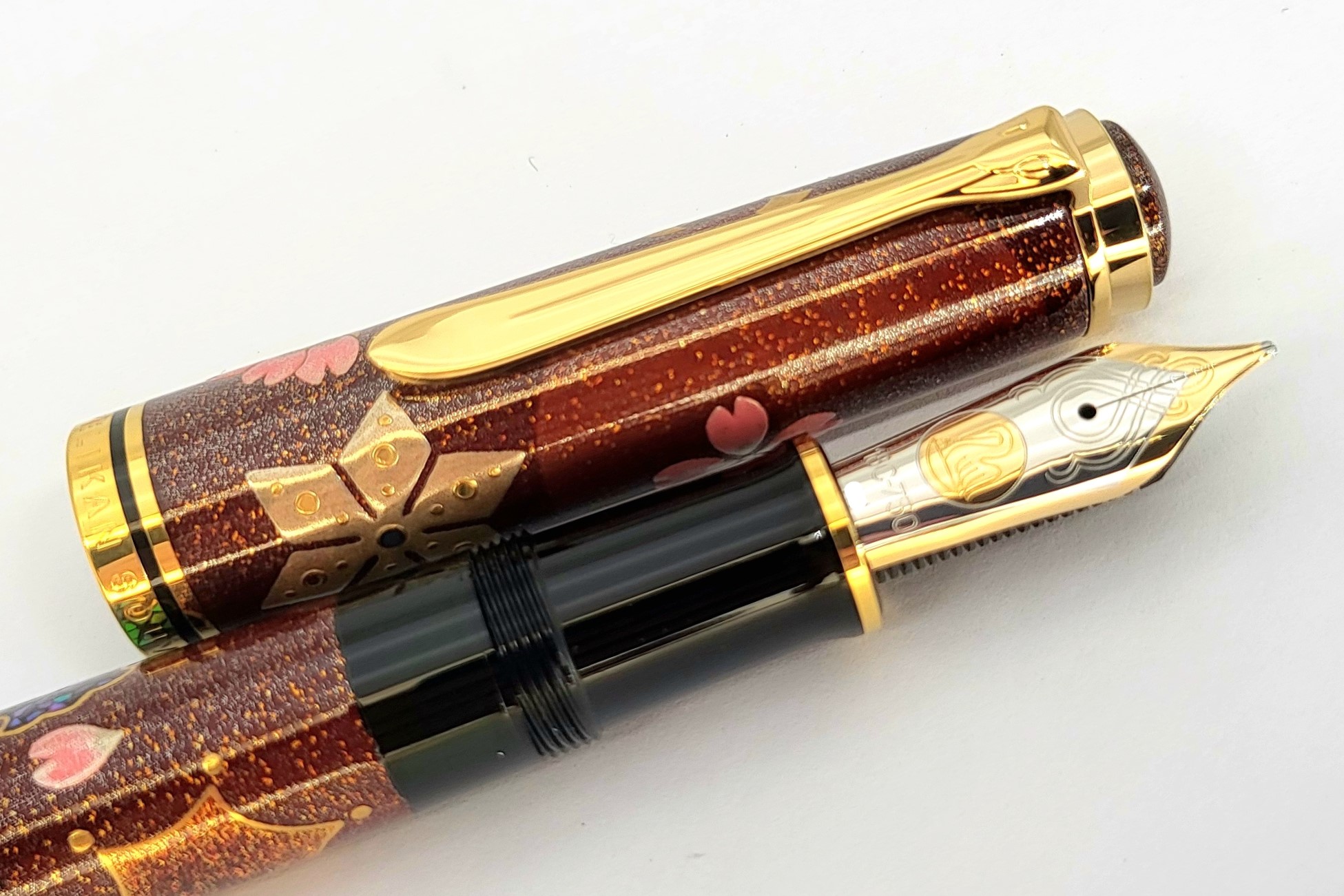 PelikanLEMakieM1000SnowMoonFlowerFP_K